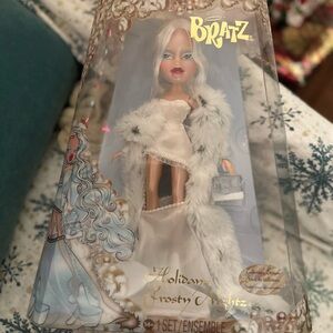 Bratz Cloe Holidayz Frosty Nightz